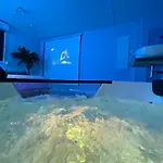 Capsule Miami Vice - Jacuzzi - Billard - Ecran Cinema & Netflix - Ping-pong - Nintendo & Jeux- Διαμέρισμα
